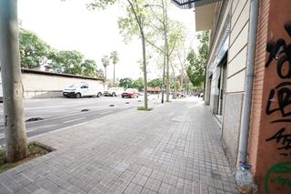 Aparcament cotxe a Carrer de Garcilaso 123