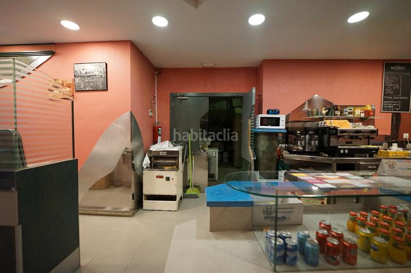 Foto fcfafc9c-f543-490f-b6bc-fd96e8cbb922. Transfer business premise in Verdum Barcelona