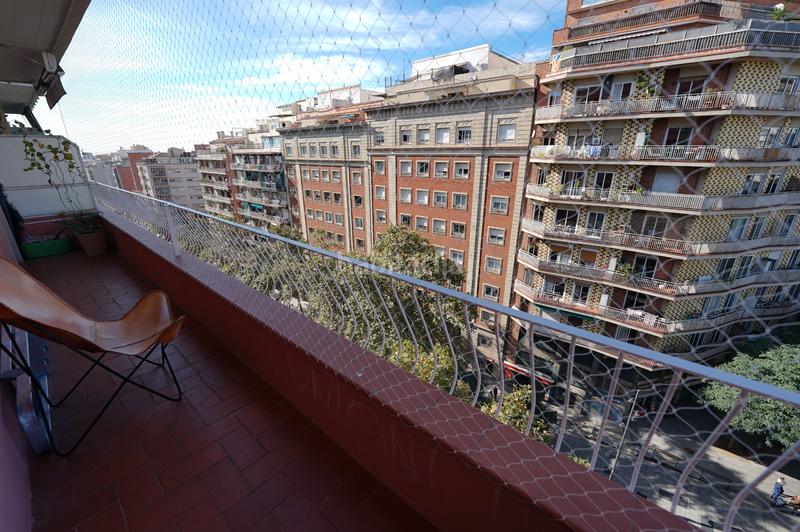 Foto 498850fc-ea85-4d1f-9f02-f6e0f30ba2e9. Piso  en l' eixample en Baix Guinardó Barcelona