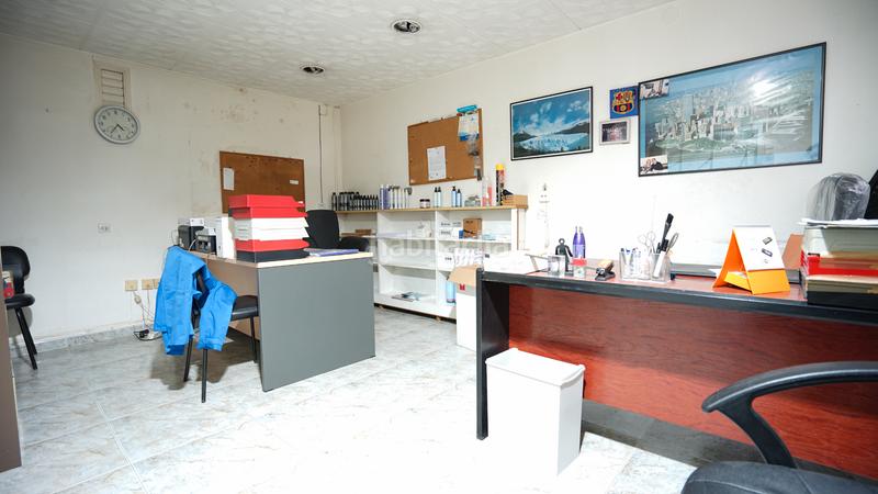 Foto 5863cdec-624b-452e-8d9a-ad44e298edd2. Local comercial a Vilapicina - Torre Llobeta Barcelona