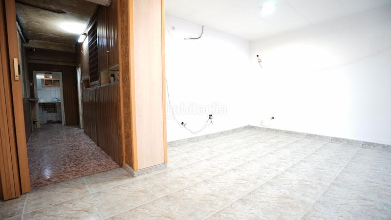 Foto 5c7362ac-e76c-4d51-a24a-63e70e5e7ac2. Local comercial a Vilapicina - Torre Llobeta Barcelona