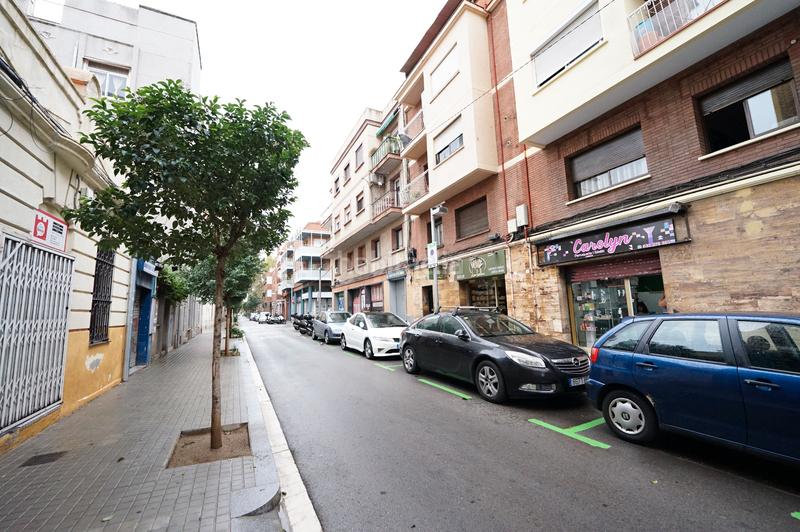 Foto 91a3c16f-e16a-4112-88b8-a9464cc32836. Local comercial a Vilapicina - Torre Llobeta Barcelona