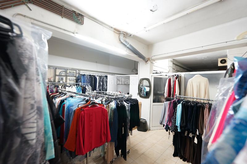 Foto 4bf2a4d9-7dac-46f1-bb0d-01a1ddaee871. Locale commerciale in carrer de las Navas de tolosa 368 in Barcelona