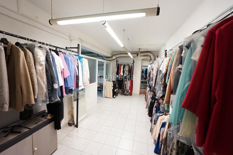 Foto f0ffa32b-f7be-417d-876e-507ef1f36b7f. Locale commerciale in carrer de las Navas de tolosa 368 in Barcelona