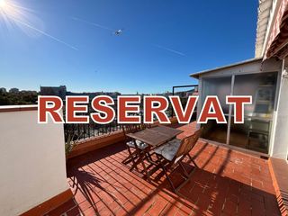 �tico  Carrer de flix. �tico en venta todo reformado + terraza de 80m�