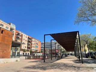 Pis a Puigfred. Piso de 4dormitorios - balcón y ascensor