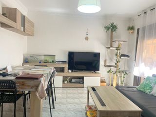 Flat in Puigfred. Piso de 4dormitorios - balcón y ascensor