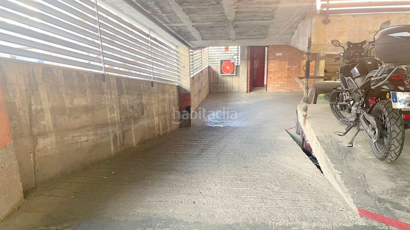 Foto 3cdd960f-64d4-4b58-8120-afa5d28135bc. Aparcament cotxe a carrer de sas 23 a Bon Pastor Barcelona