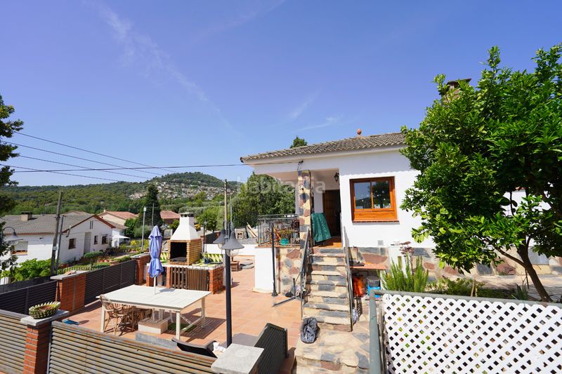 Foto 87d5aedd-f6d8-425c-80a1-6c369e85ee5a. Casa amb xemeneia calefacció aparcament piscina a Bigues i Riells del Fai