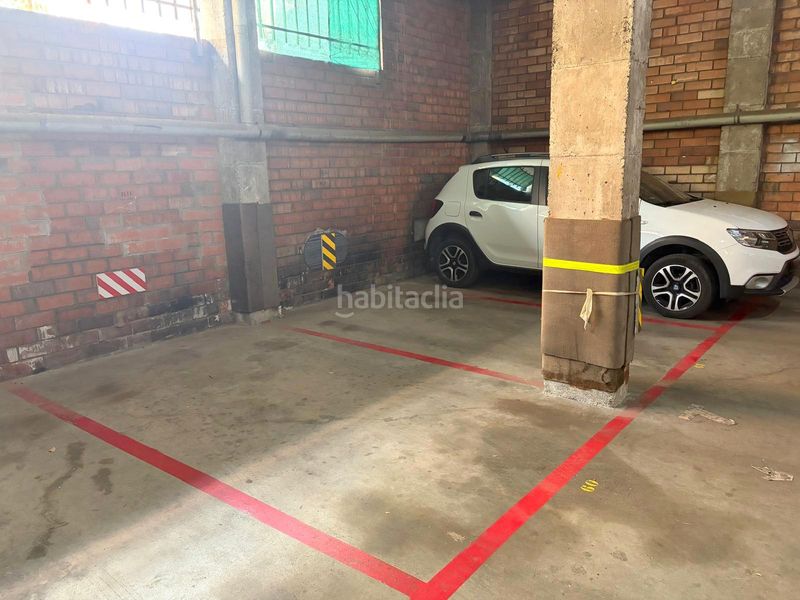 Foto 1edb9c5a-6a2e-4e55-ad75-b7a04108acff. Aparcament cotxe a carrer de sas 22 a Bon Pastor Barcelona