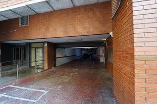 Posto auto in Carrer de villarroel 61. Parking en venta urgell 4,26 x 4,75