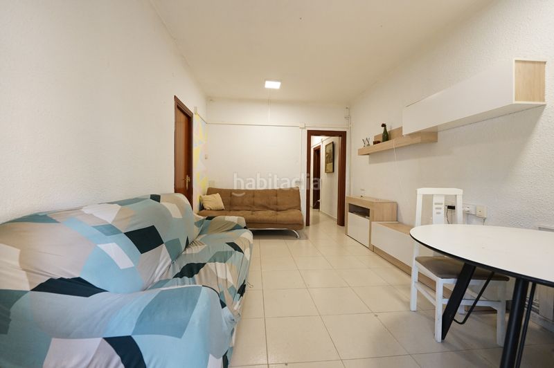 Foto 7ba8cd77-3b49-4356-bbbd-6145182a42b2. Piso en carrer de can ros 1 piso en venta en el congres en Barcelona