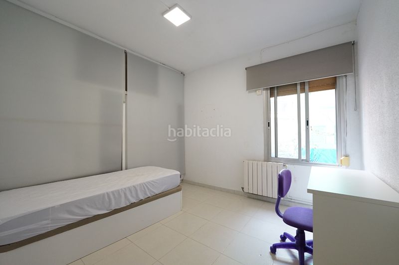 Foto aecc250b-b091-4f19-9fbc-001804789b59. Piso en carrer de can ros 1 piso en venta en el congres en Barcelona