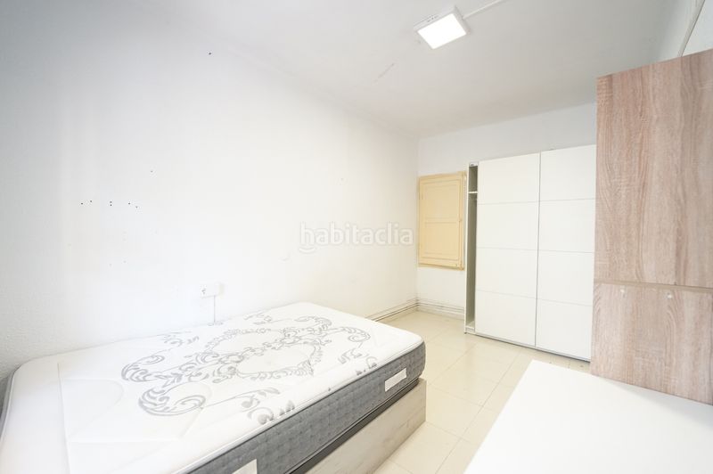 Foto e41a4d39-7c4d-49bd-a62f-b9909b1dbd2b. Piso en carrer de can ros 1 piso en venta en el congres en Barcelona