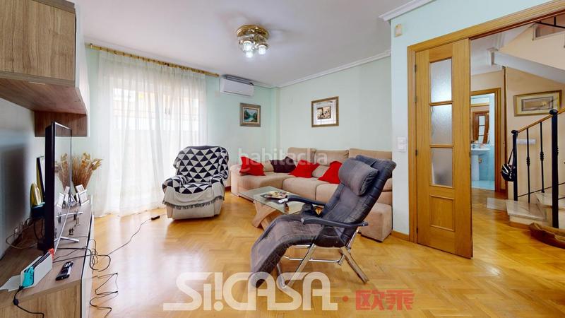 Foto ca49d6dd-8aba-4659-a526-fad73ca7f4b7. Casa en La Ermita Parla