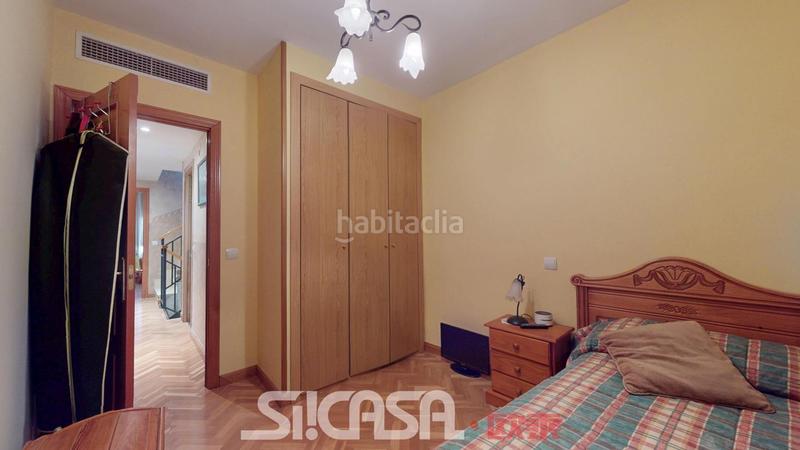 Foto edd3f01c-eb96-4905-9856-ae4f63a8d411. Casa adossada amb calefacció aparcament piscina a Parla
