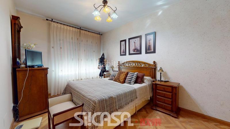 Foto 1ec8c970-75eb-4449-bd7d-b6e48d7b4341. Semi detached house with heating parking pool in Fuentebella-San Fermín-El Leguario Parla