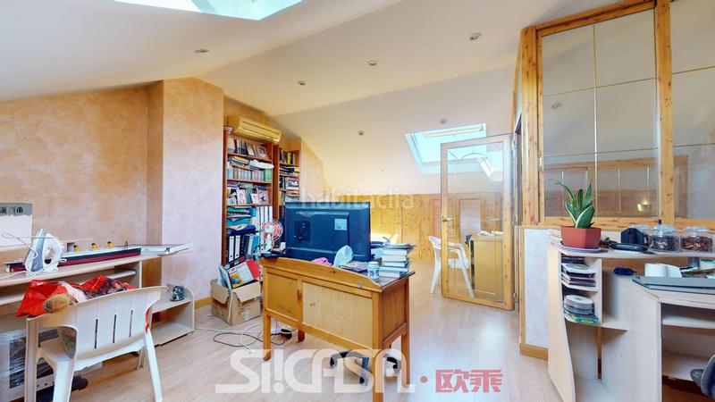 Foto 1ed6f165-c859-4e1e-a2e5-c35bae5cb3e3. Semi detached house with heating parking pool in Fuentebella-San Fermín-El Leguario Parla