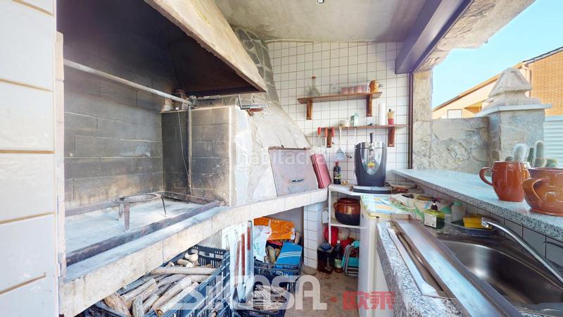 Foto 4d9ade94-8ee3-44b8-8bc6-885dafa4ca22. Semi detached house with heating parking pool in Fuentebella-San Fermín-El Leguario Parla