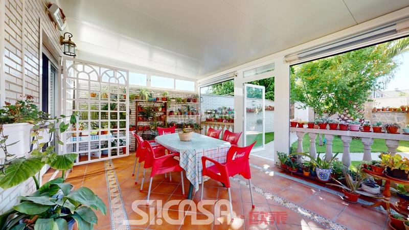 Foto 72ff6fd2-c924-462a-a696-609f801b1407. Semi detached house with heating parking pool in Fuentebella-San Fermín-El Leguario Parla
