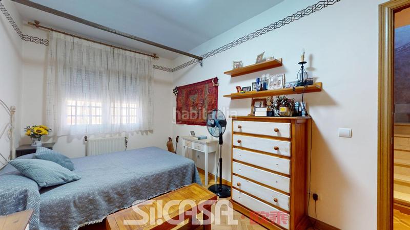 Foto bb7a94ce-5886-497f-bf2f-57ef8d2840f0. Semi detached house with heating parking pool in Fuentebella-San Fermín-El Leguario Parla