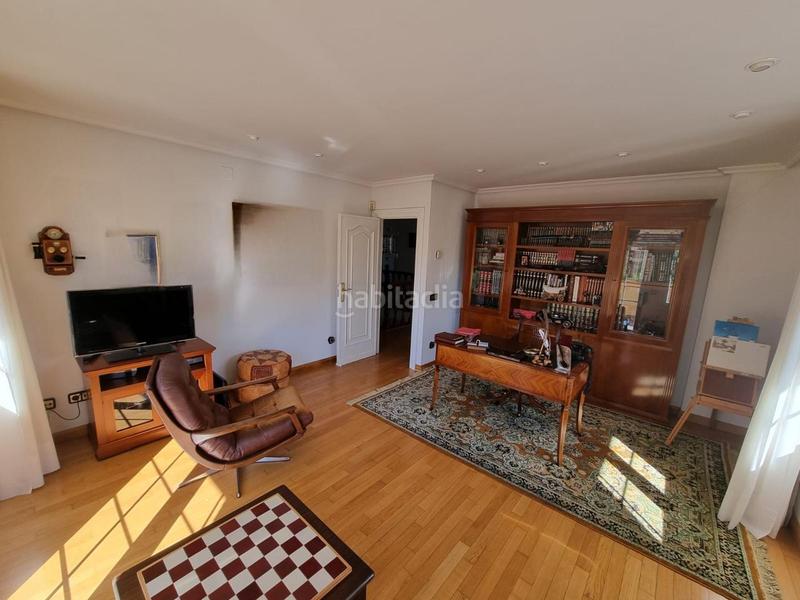 Foto 727d9d9b-fc8d-4756-a826-fec984c6cc40. Casa con riscaldamento parcheggio piscina in Los Robles Torrelodones