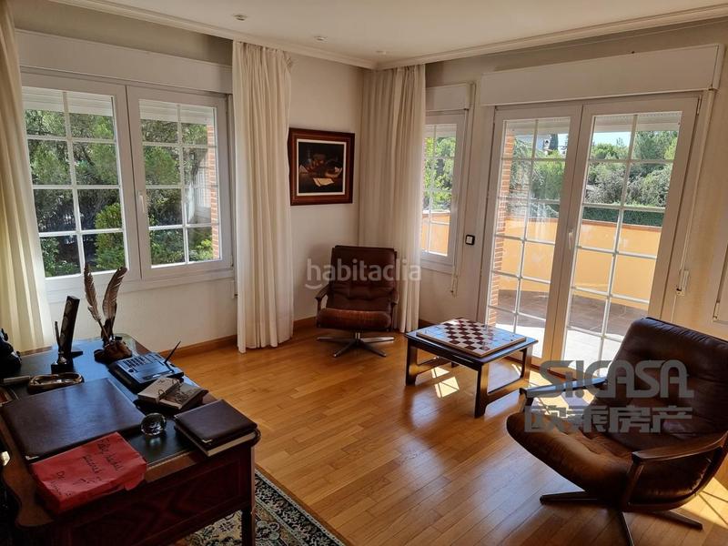 Foto 7c2e5e0d-a452-483d-ad48-ab636b60b775. Casa con riscaldamento parcheggio piscina in Los Robles Torrelodones