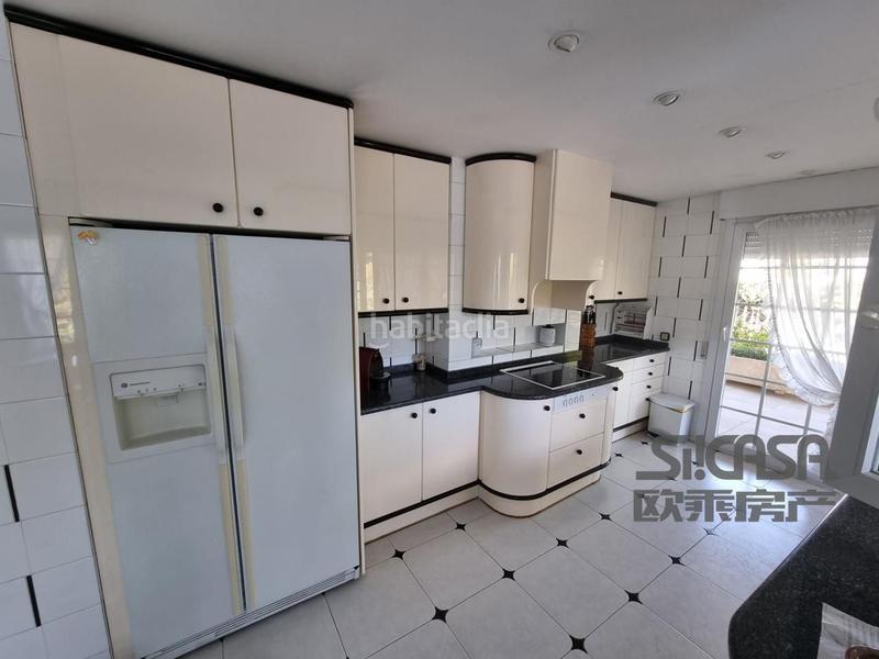 Foto 9d81d08e-f781-4bd5-b09b-610065b4fb26. Casa con riscaldamento parcheggio piscina in Los Robles Torrelodones