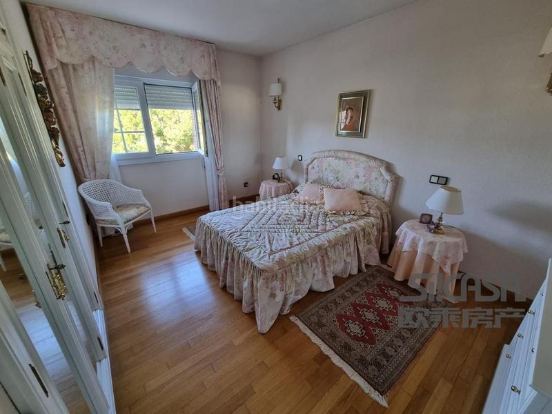 Foto aba15b0b-a0ca-439c-8faa-f9ccd1f3cb95. Casa con riscaldamento parcheggio piscina in Los Robles Torrelodones
