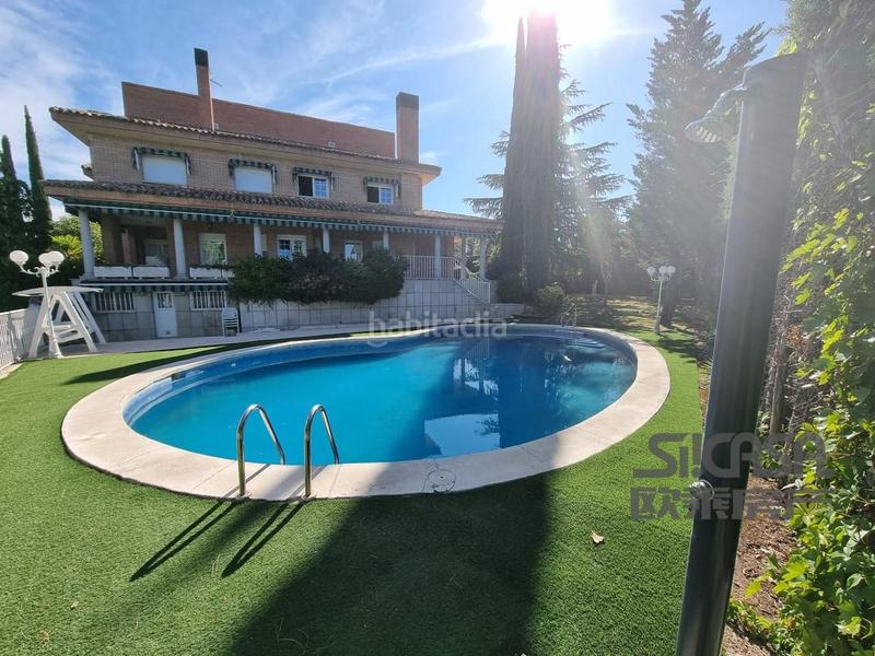 Foto e4221085-b3b5-4e0e-aed4-139119a30aca. Casa con riscaldamento parcheggio piscina in Los Robles Torrelodones