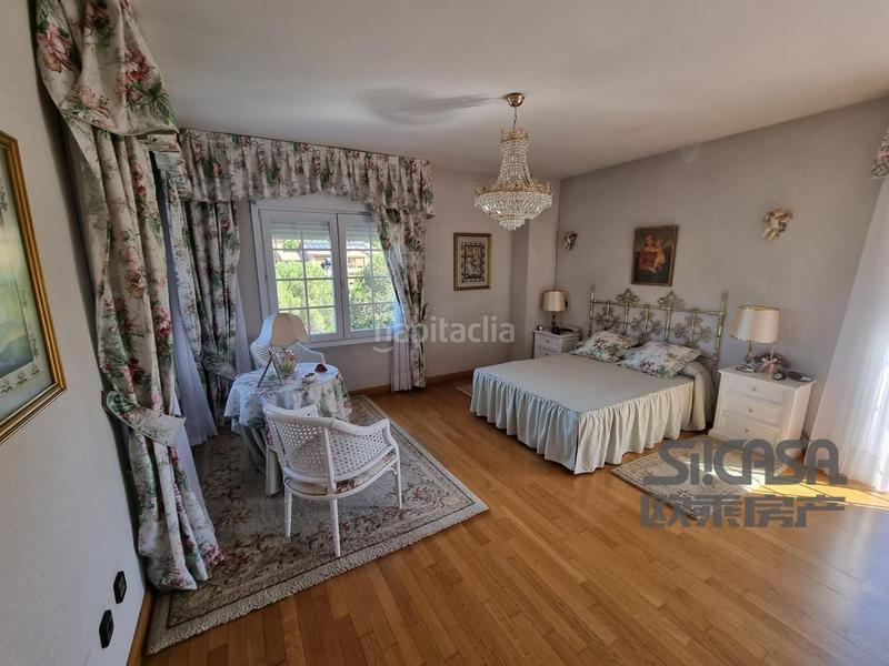 Foto fe894ca7-c325-4750-a8e2-5beb54bc3ff0. Casa con riscaldamento parcheggio piscina in Los Robles Torrelodones