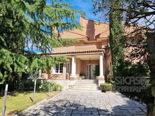 Casa  Del enebro. Chalet independiente torrelodones