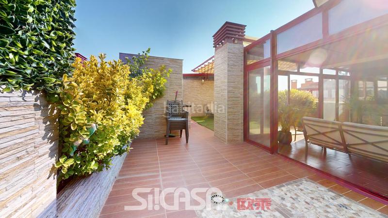 Foto c578ea9b-1a58-4053-9f7e-7712c59156e9. Àtic amb calefacció aparcament piscina a El Nido-Fuentes Parla