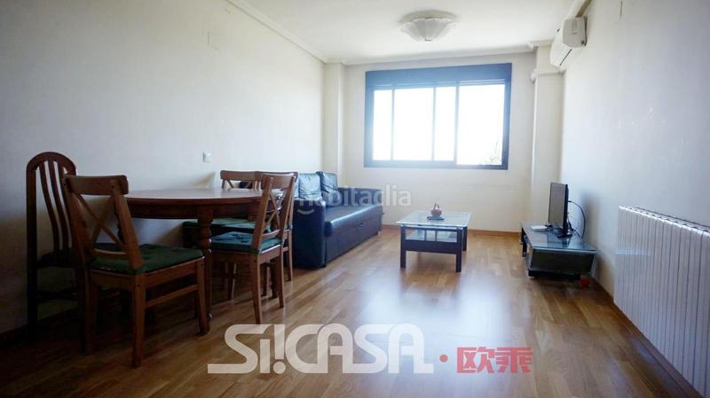 Foto 5a3f2cbe-7162-4d89-b9b9-cef3a57201ca. Flat with parking pool in Palomeras Sureste Madrid