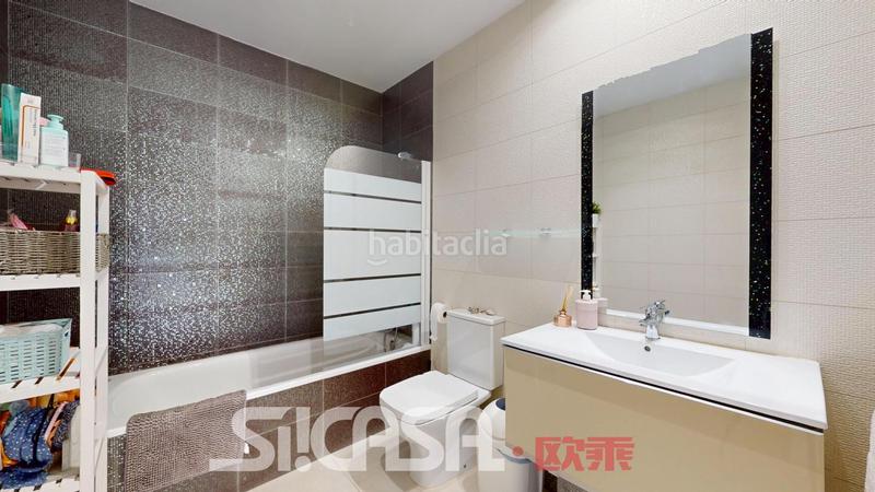 Foto 6d0f4736-8285-49e3-a7ab-1df32cbde3f6. Casa aparellada amb calefacció aparcament piscina a Torrejón de la Calzada