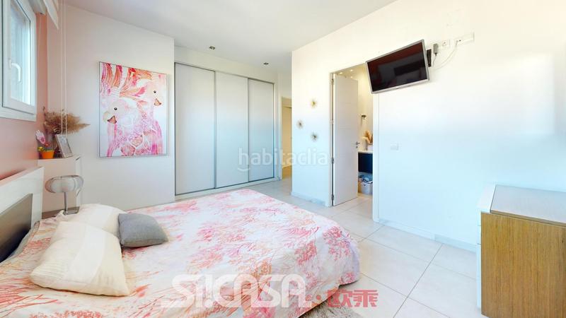 Foto a8e99c44-61f8-4227-b00c-110e52eda958. Casa aparellada amb calefacció aparcament piscina a Torrejón de la Calzada