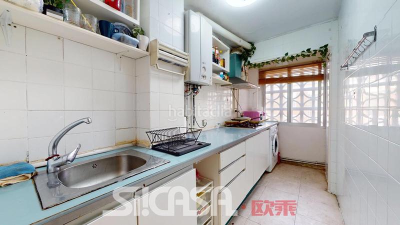 Foto d6b68bb6-3983-410d-9c4a-321f9f5e6912. Etagenwohnung mit heizung in Lucero Madrid