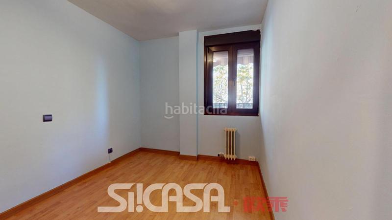Foto d6c6c71a-88bd-4f3a-b33a-387c13120754. Flat in Fuentebella-San Fermín-El Leguario Parla