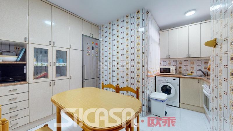 Foto acb4d636-2ef5-46f6-94e1-eb60a29a1db6. Appartement dans Parque Inlasa Parla