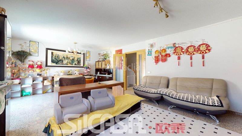 Foto 0d7fd552-93be-43a7-aec5-ac1701ba5bc3. Casa adosada en Las Américas Parla