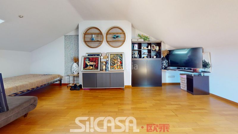 Foto 183020e9-cddb-4afe-b244-93034ee1dbd8. Casa adosada en Las Américas Parla