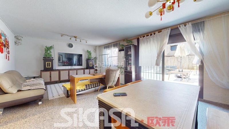 Foto 9336270c-3e8c-4924-a444-dc9f41bb4810. Casa adosada en Las Américas Parla