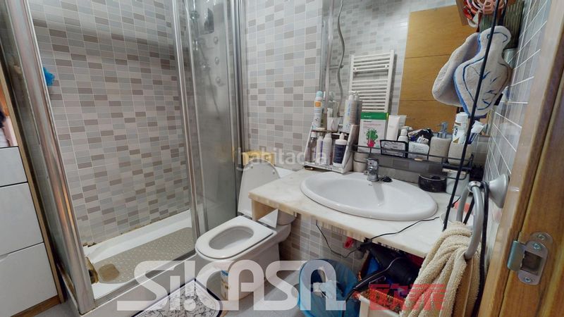 Foto c0b58b0b-29c8-4e80-b808-d94aff21a1d2. Casa adossada amb calefacció piscina a Las Américas Parla