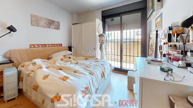 Foto cbf29a96-6d69-49db-9942-87b2440757fa. Casa adossada amb calefacció piscina a Las Américas Parla