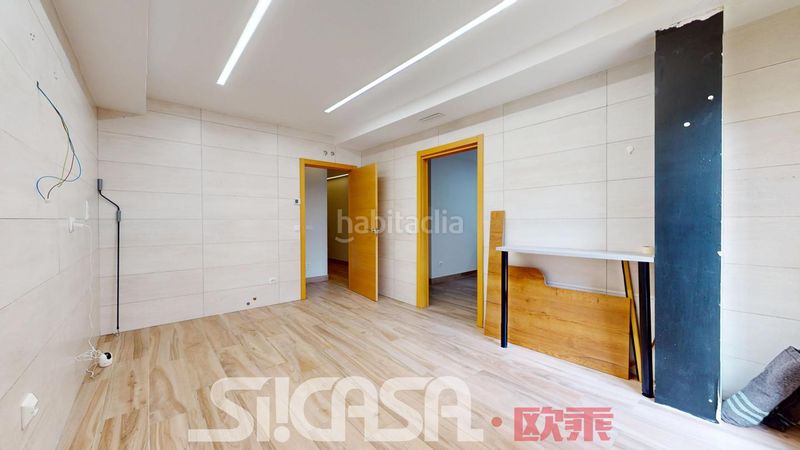 Foto 3c198dd5-68c7-4945-9e8f-8aa497b7194b. Casa aparellada amb calefacció aparcament piscina a Parla