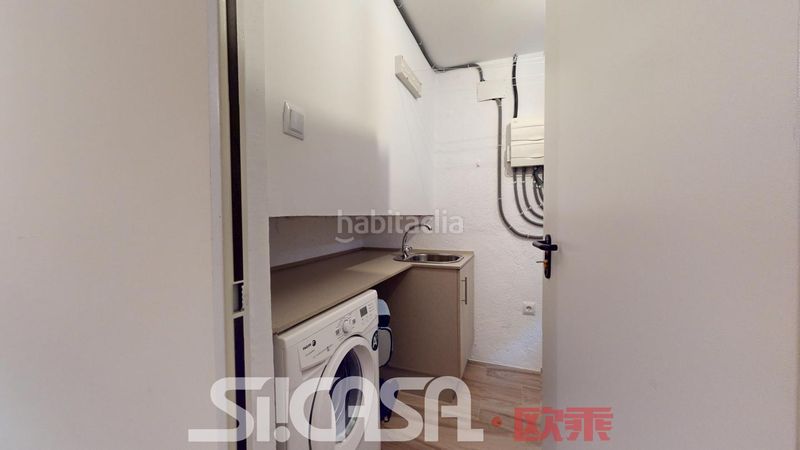 Foto 6764f7fd-ee15-4ad5-a3be-7b445391b20d. Casa aparellada amb calefacció aparcament piscina a Parla