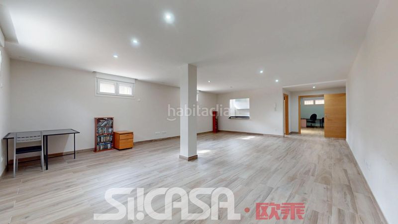 Foto 711a8b3d-ac29-4010-a328-a9b88025d322. Casa aparellada amb calefacció aparcament piscina a Parla