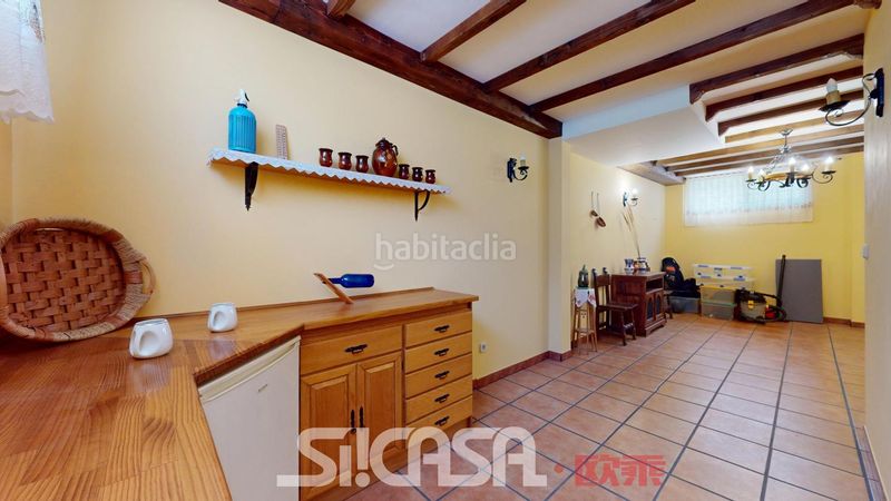 Foto 528c8f27-2c57-458a-a5bf-18f98cf0d19b. Casa adossada amb calefacció aparcament a Las Américas Parla