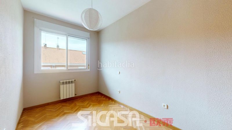 Foto c762b091-4869-4417-87a6-7b74c2e64f88. Casa adossada amb calefacció aparcament a Las Américas Parla