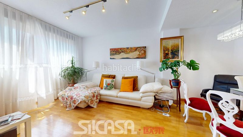 Foto ee9a7591-a866-4310-a97d-a9fce51e910c. Àtic amb calefacció aparcament piscina a Parla este Parla